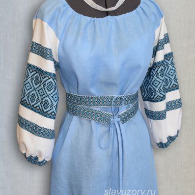 Славянское платье с узорной тканью Легенда